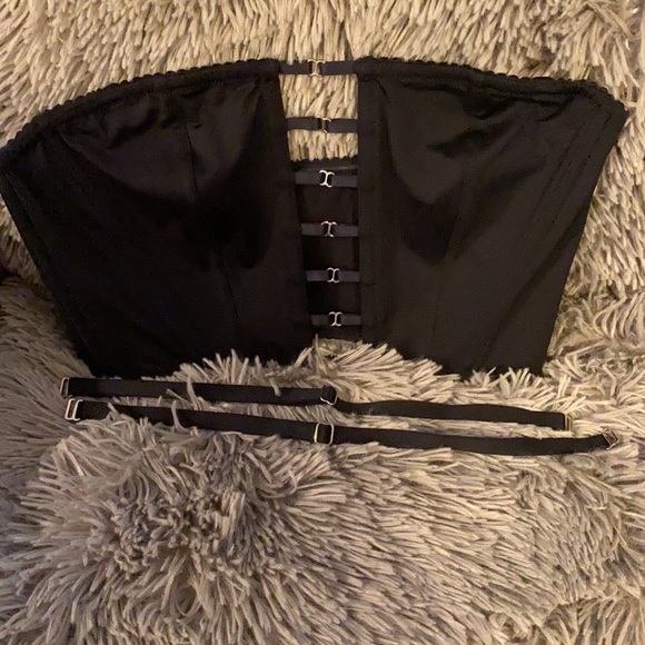 Victoria Secret Bra - Picture 8 of 9